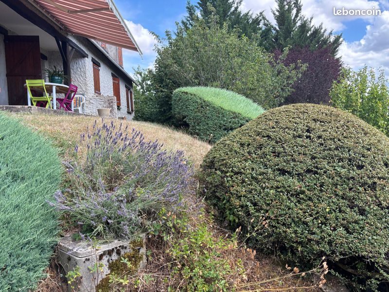 Maison 6 pièces 132 m² · à Bléneau · 132 m² · 126 000 €