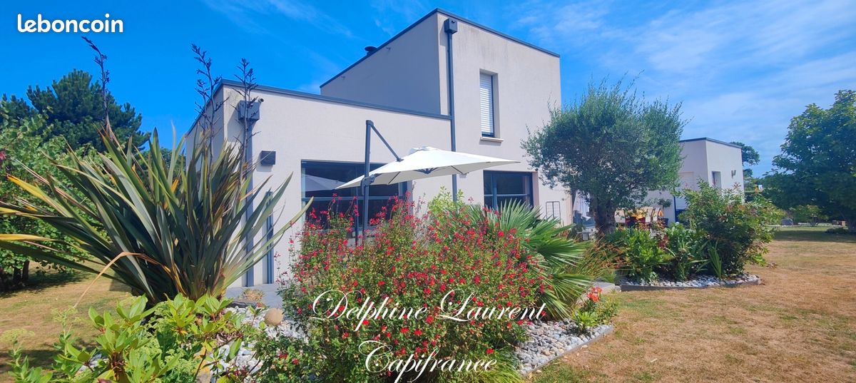 Maison 6 pièces 158 m² · à Petiville · 158 m² · 583 000 €