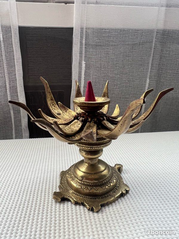 Fleurs de lotus brule encens en bronze (image 3)