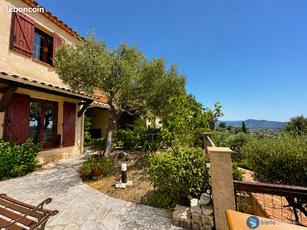 Maison 4 pièces 109 m² · à Ollioules · 109 m² · 490 000 €