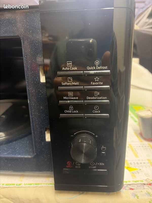 Micro-ondes Samsung 23 L – 800 W – Très bon état (image 3)
