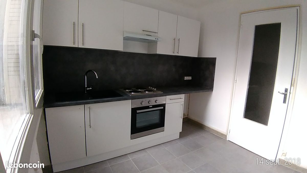 Appartement 3 pièces 71 m² · à Saint-Étienne · 71 m² · 73 000 €