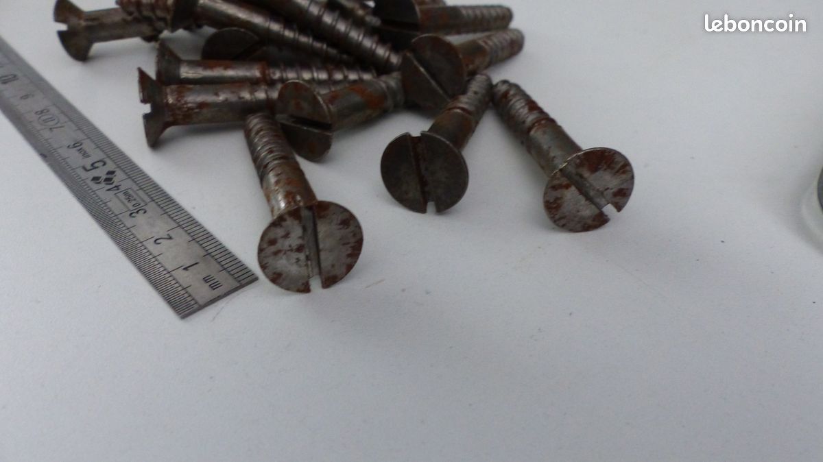Lot de vis à bois ancien stock de quincaillerie tête fraisée 3.5x40 50
