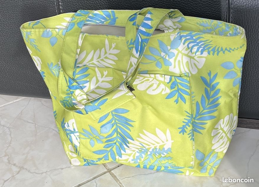 Set de Plage comprenant Siège pliable, Matelas de plage, Sac isotherme et sac de plage (image 5)