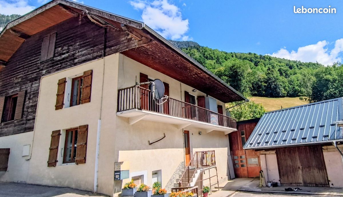 Maison 4 pièces 120 m² · à Fillière · 120 m² · 399 000 €