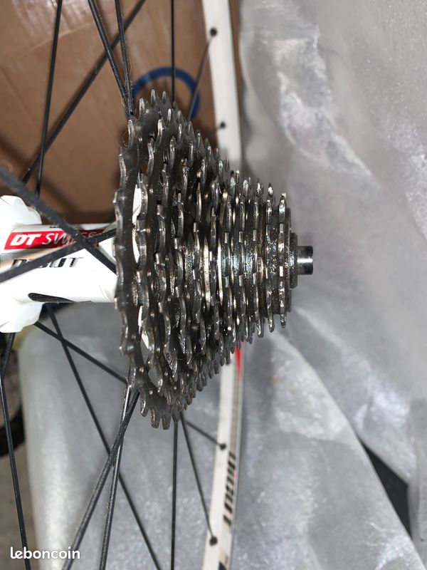 Roues DT Swiss Dicut RR21 (image 4)