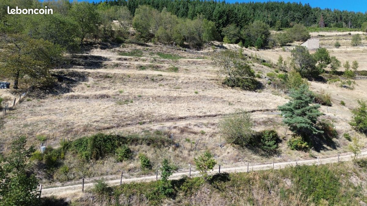 Terrain 2 860 m² Monestier · 84 000 €