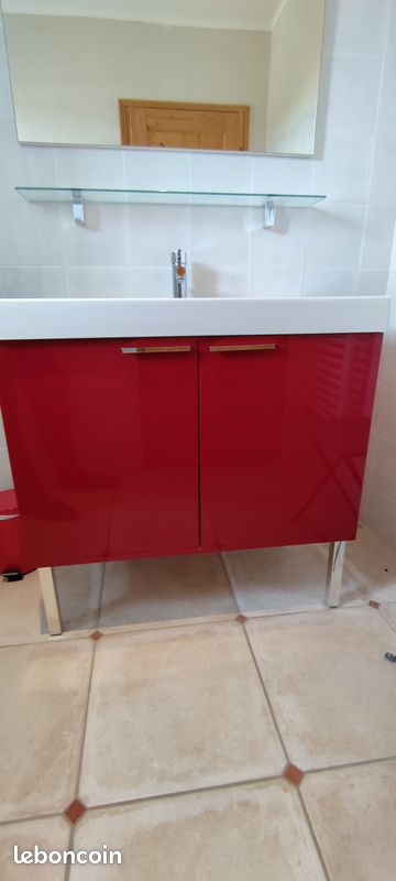 Meuble salle de bain et baignoire (image 2)