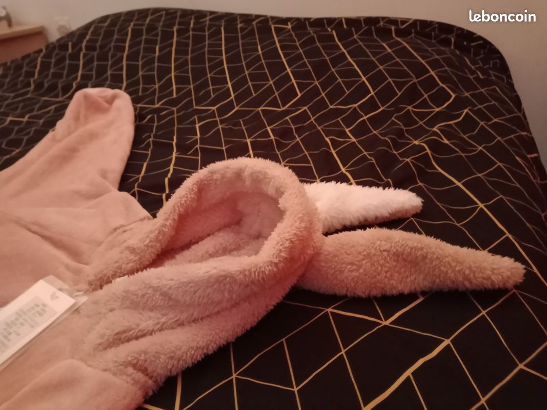 Pyjama Cosplay Lapin Rose taille Adulte 1m65 (image 3)