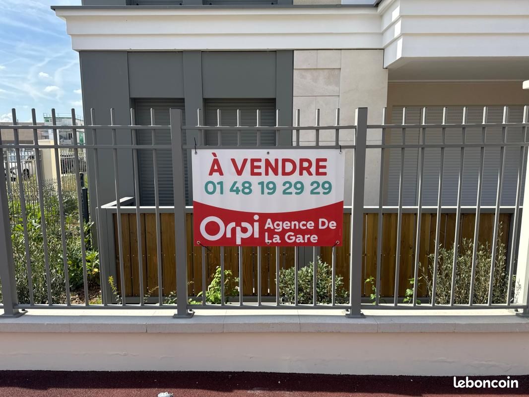 Appartement 2 pièces 46 m² · à Le Blanc-Mesnil · 46 m² · 204 000 €