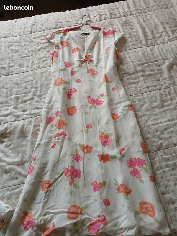 Robe D'été Cacharel Taille 36 En Soie Imprimée Fleurs - Coupe Genou - Neuf Sans étiquettes