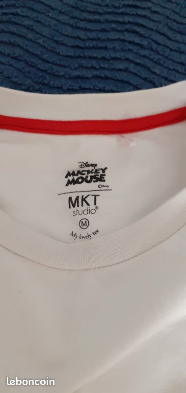 Sweat Ado ou femme Vêtements