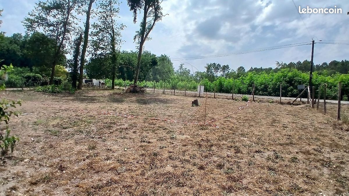 Terrain 510 m² Saint Morillon · à Saint-Morillon · 126 600 €