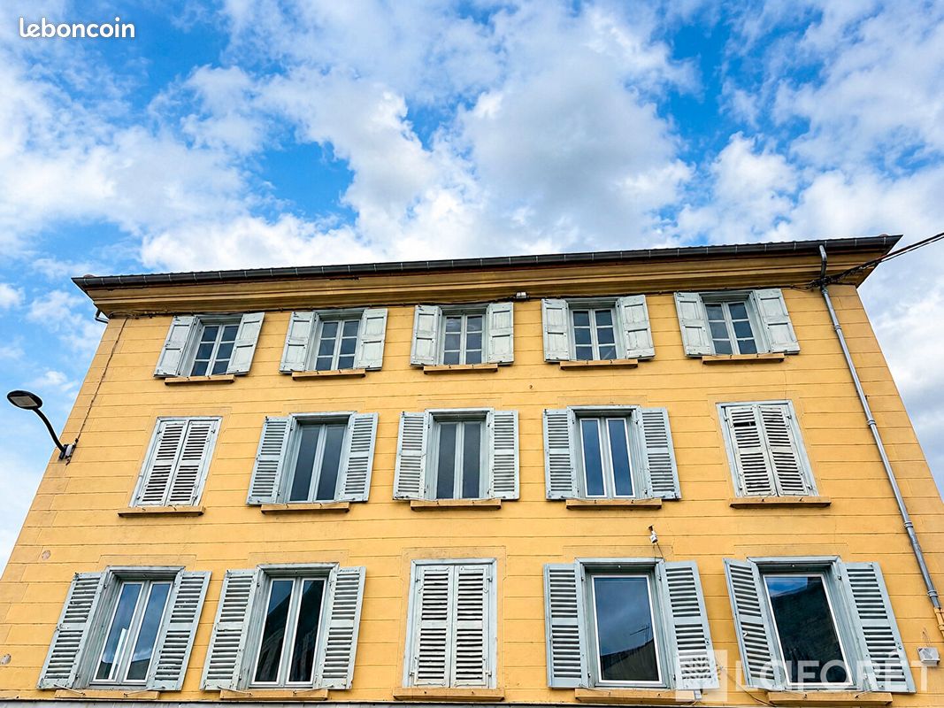 Maison 8 pièces 160 m² · à Boën-sur-Lignon · 160 m² · 150 000 €