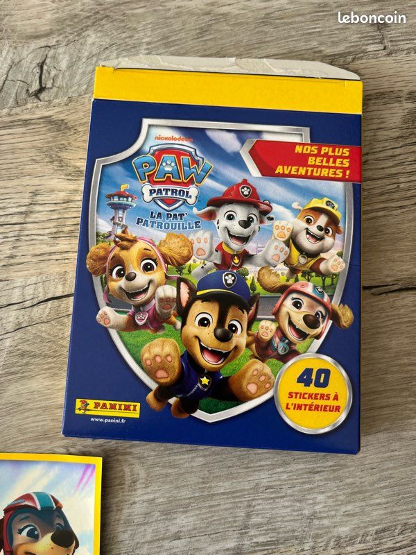 Blister - PANINI - LA PAT'PATROUILLE 11 - NOS PLUS BELLES Aventures 8 Pochettes 40 Stickers