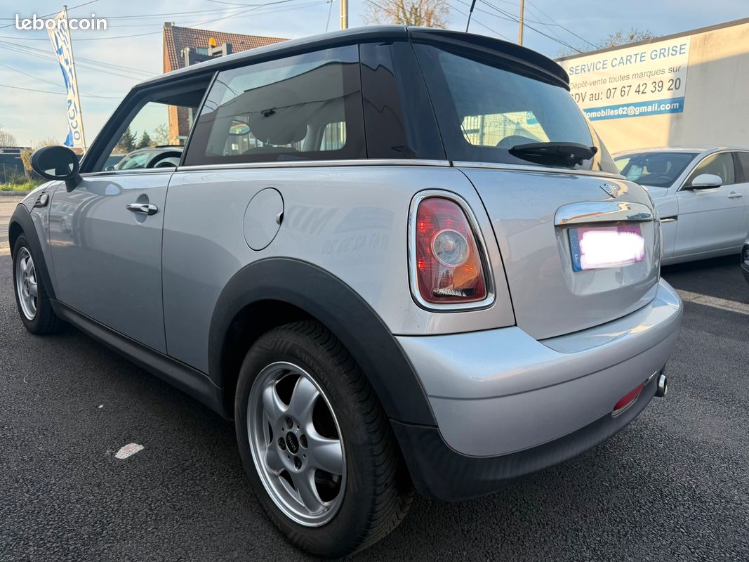 MINI Cooper D 1.6 110 CV (image 2)