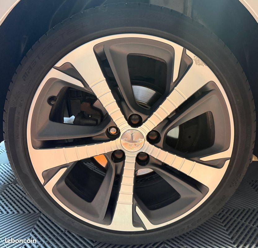 PEUGEOT 308 GENERATION-II 1.6 E-HDI GT LINe 116 (image 25)