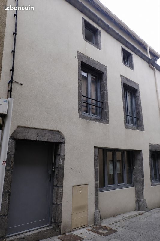 Local commercial 4 pièces 86 m² · à Clermont-Ferrand · 86 m² · 260 000 €