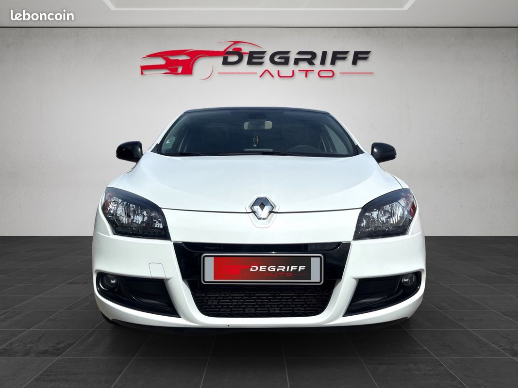 RENAULT MEGANE III COUPE dCi 130 FAP eco2 Monaco GP Euro 5 (image 3)