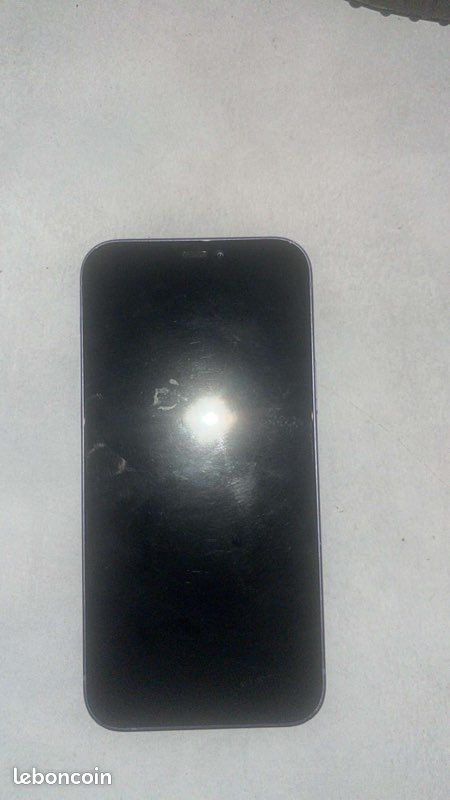 Iphone 12 64go pour pièces ou a réparer (image 3)