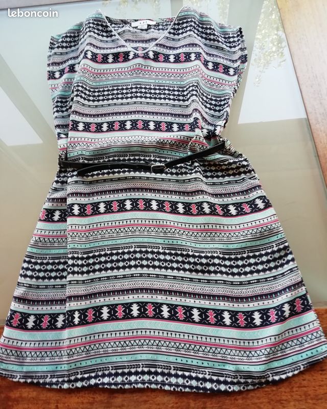 Robe "La halle" en 8 ans (image 1)