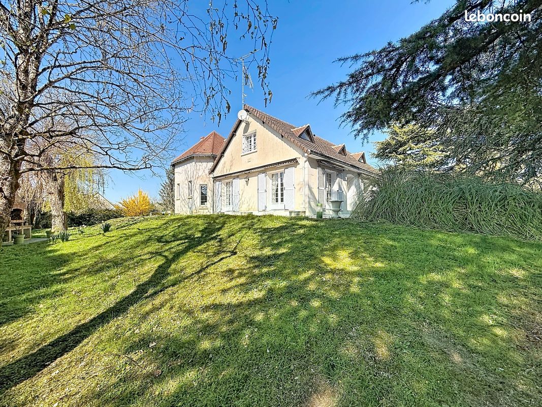 Maison 6 pièces 191 m² · à Joué-lès-Tours · 191 m² · 429 500 €