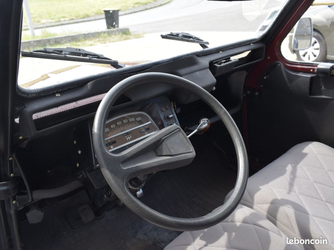 Citroen 2 CV 6 Charlestone (image 18)