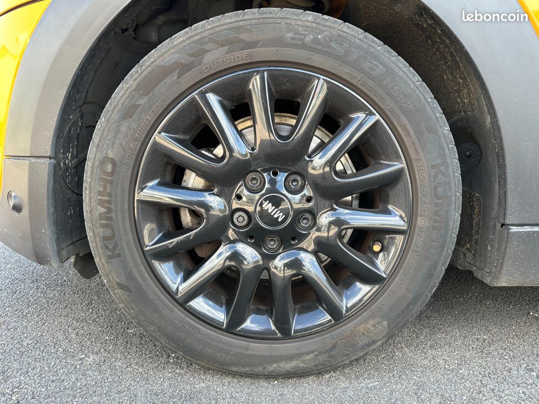 MINI HATCH 5 PORTES Cooper D 116 ch Pack Chili (image 32)