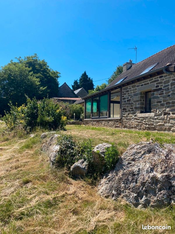 Maison 7 pièces 153 m² · à Plouguenast-Langast · 153 m² · 160 000 €