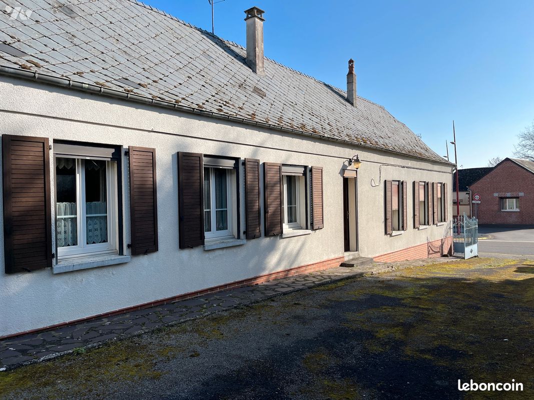 Maison 6 pièces 118 m² · à Mennevret · 118 m² · 106 000 €