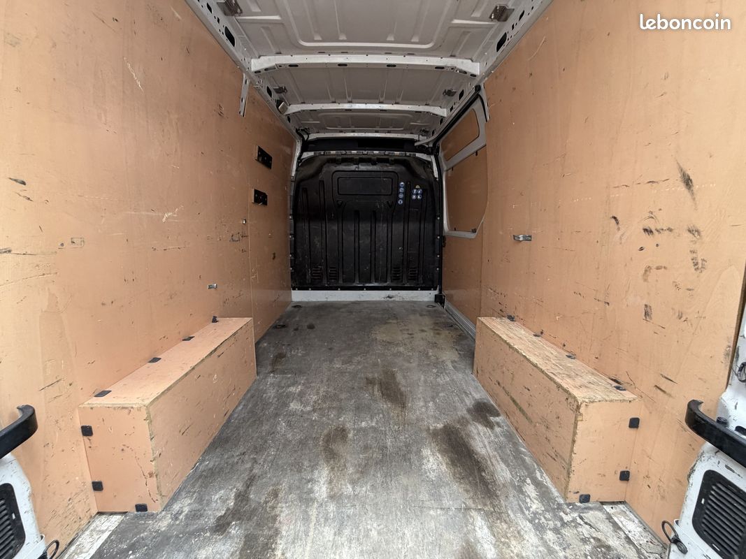 RENAULT TRUCKS MASTER III F3300 2.3 dCi 145 ch CONFORT / ATTELAGE / GALERIE / ECHELLE (image 5)