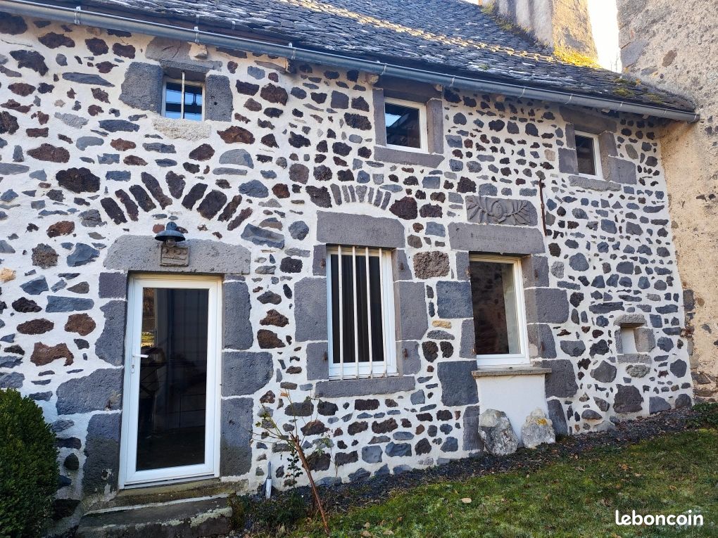 Maison 5 pièces 120 m² · à Saint-Pierre-Roche · 120 m² · 198 000 €