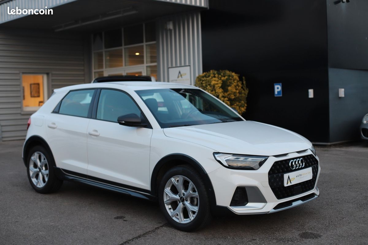 AUDI A1 ALLSTREET 30 tfsi 110 ch s tronic 7 design luxe (image 1)