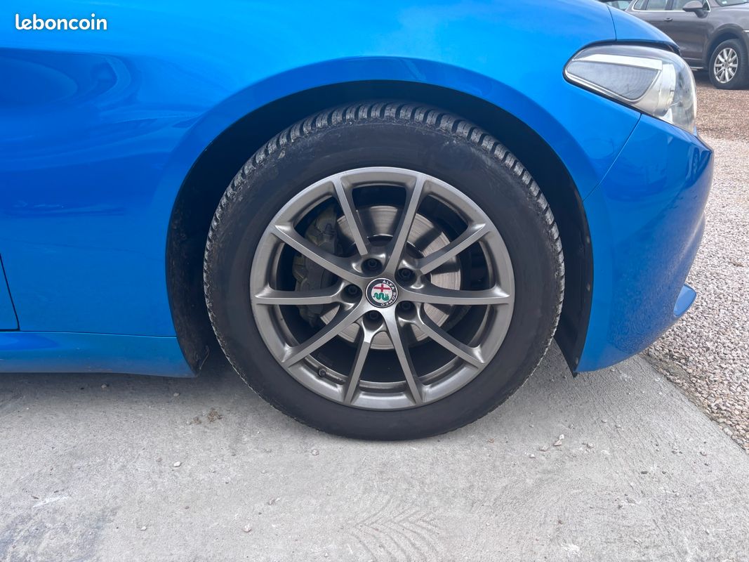 Alfa romeo giulia 2.2 jtdm 135 super bva (image 24)