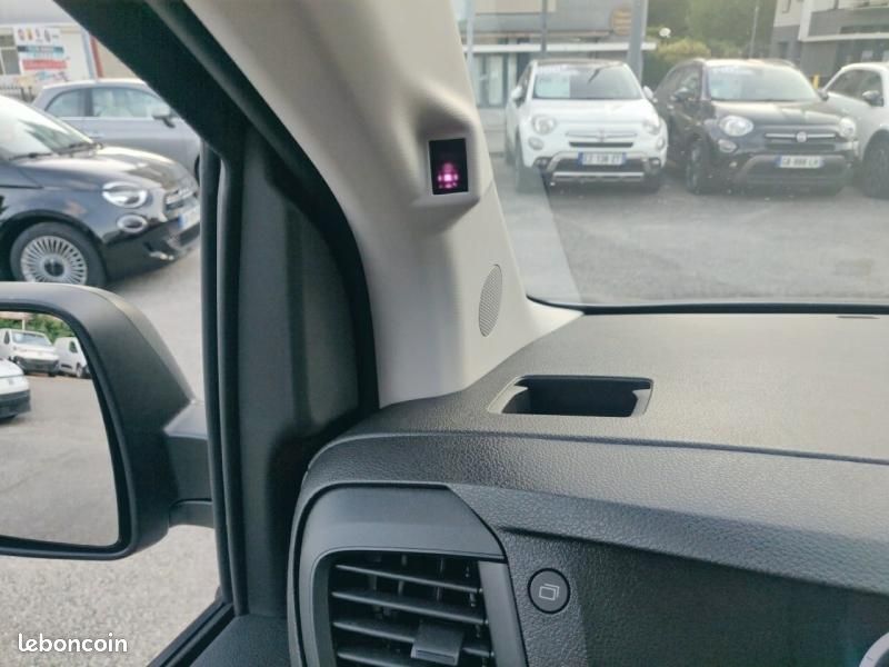 Fiat Scudo Fg XL 2.2 Diesel 180ch Cabine Approfondie Fixe Pack Premium Connect automatique (image 15)