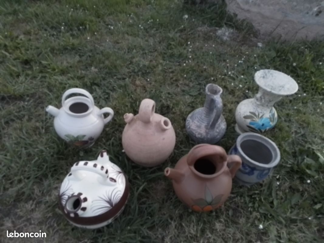 Lot divers pots caches pots jarres amphores buires vases en terre cuite ,objets en faience et en pierre (image 3)