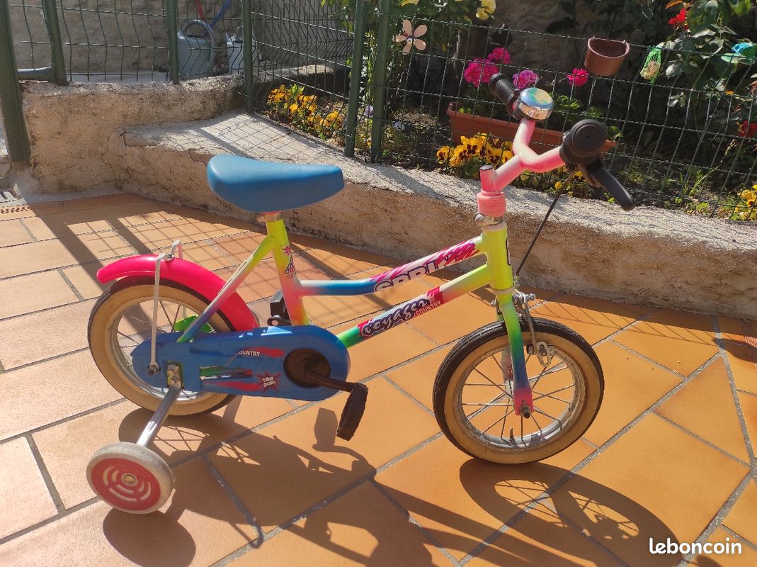 Vélo quatre roues (image 1)