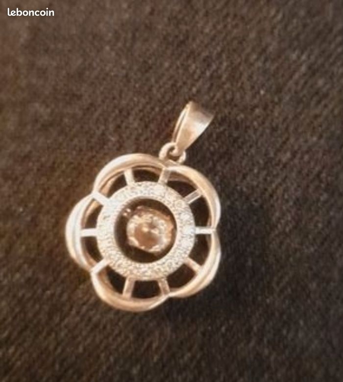 Jolie pendentif femme en argent (image 1)