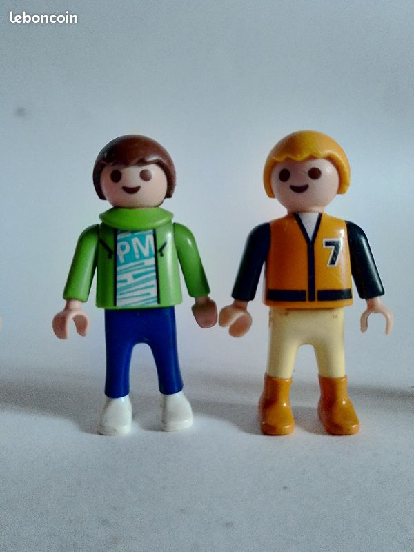 7 enfants Playmobil anciens et récents (image 3)