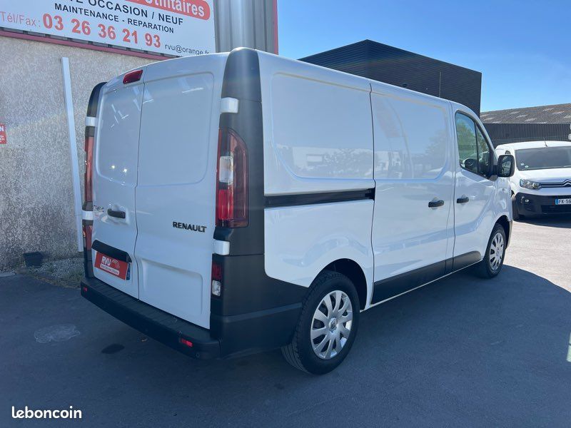 15 750 HT RENAULT TRAFIC L1H1 1200 2.0 dCi 120ch Grand Confort (image 6)