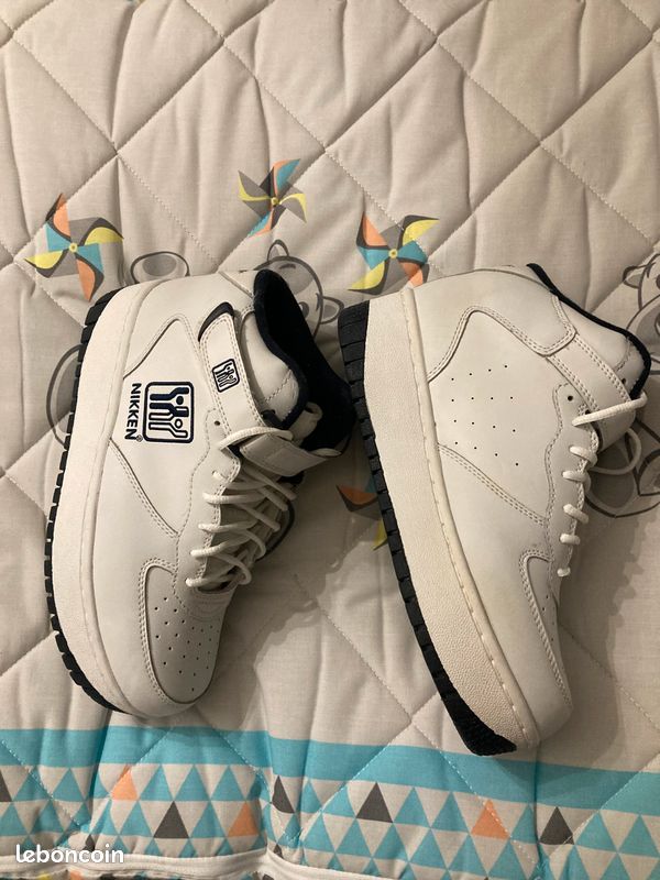 Baskets Lestées Nikken - Taille US 10.5 Homme - Blanc Cuir - Neuf Avec Boîte