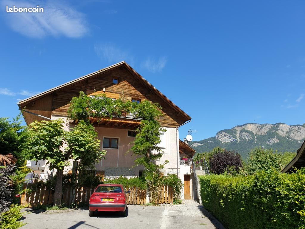 Appartement 3 pièces 79 m² · à Bonneville · 79 m² · 1 100 €/mois