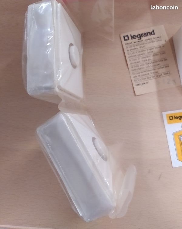 1 interrupteur Legrand Galion. C'est neuf - Bricolage