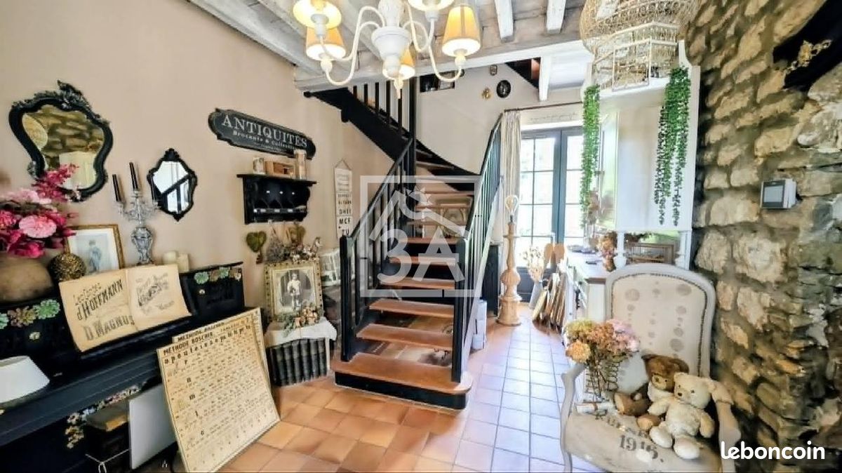 Maison 11 pièces 220 m² · à Saint-Étienne-au-Mont · 220 m² · 980 000 €