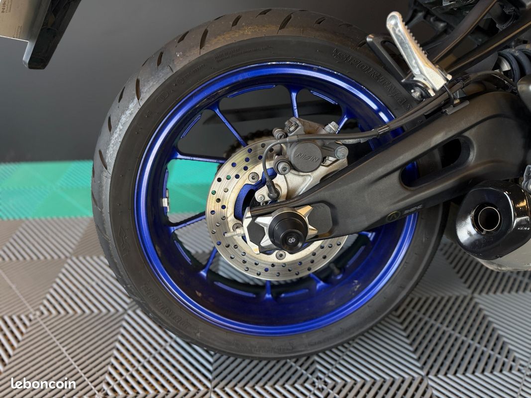 Yamaha mt 07 a2 / tres bon etat / full suivi yamaha (image 11)