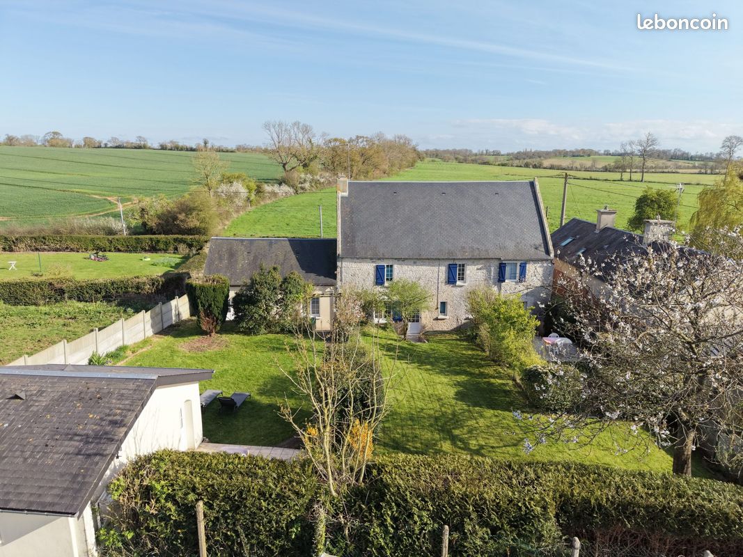 Maison 9 pièces 176 m² · à Isigny-sur-Mer · 176 m² · 422 500 €