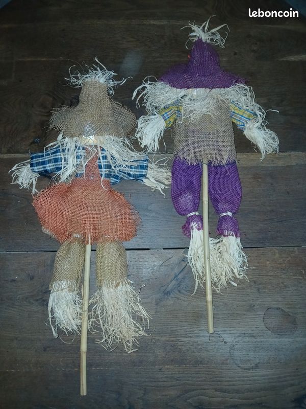2 figurines enjouées (image 4)