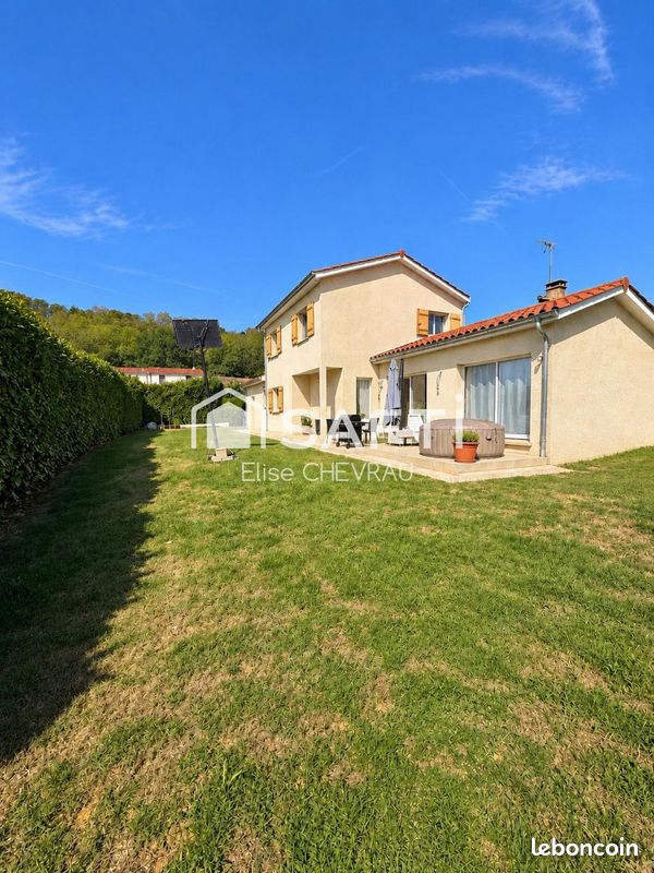 Maison 5 pièces 118 m² · à Sance · 118 m² · 320 000 €