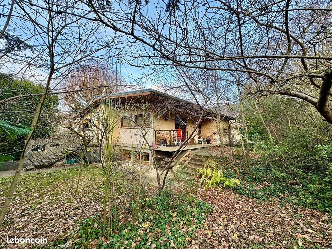 Maison 8 pièces 173 m² · à Châtenay-Malabry · 173 m² · 669 000 €