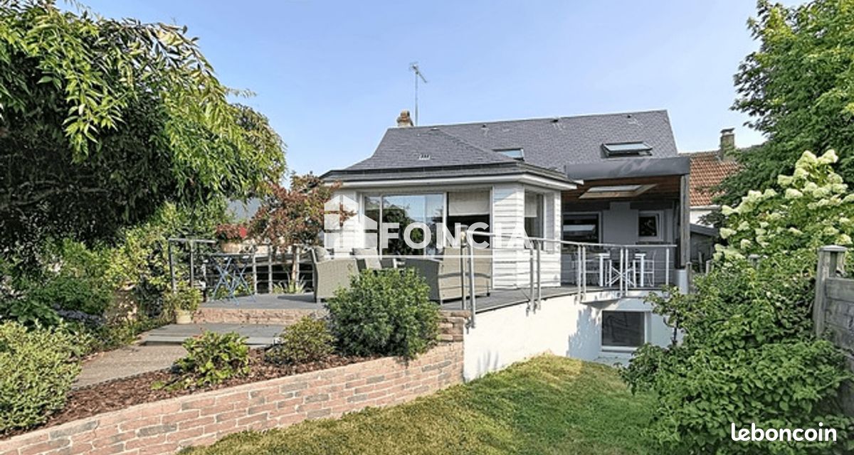 Maison 6 pièces 166 m² · à Messei · 166 m² · 1 005 €/mois